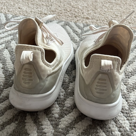 Nike Free Training shoes - Picture 10 of 15